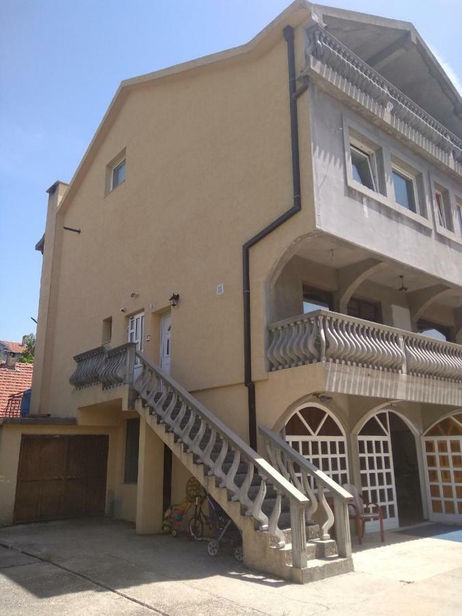 Buric Rooms Nikšić Eksteriør billede